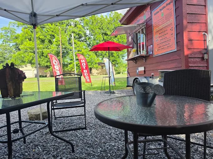 Outdoor seating at Yabba Dabba Dogs